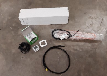 AvidoTherm elektrische Dünnbettheizmatten Komplett-Set mit Thermostat, Bodenfühler und Zusatz-Einbauteile - schwimmend